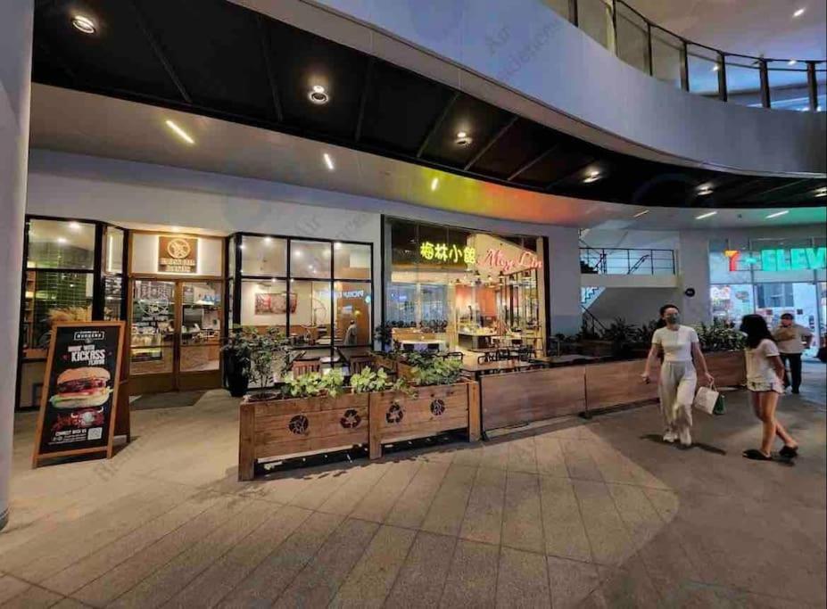 Apartment In Air Residences, Makati With Wifi, Netflix, Pool, Mall And More Μανίλα Εξωτερικό φωτογραφία